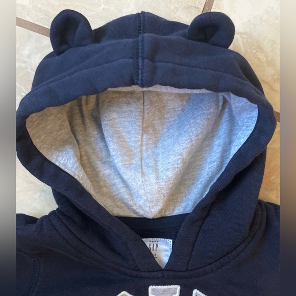 Gap sweatsuit bundle 6-12 months - Picture 11 of 11